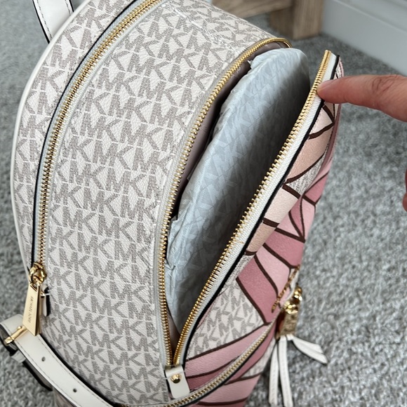 Michael Kors Rhea Signature Logo Zip Medium Backpack - Smokey Rose Multi - Picture 15 of 17